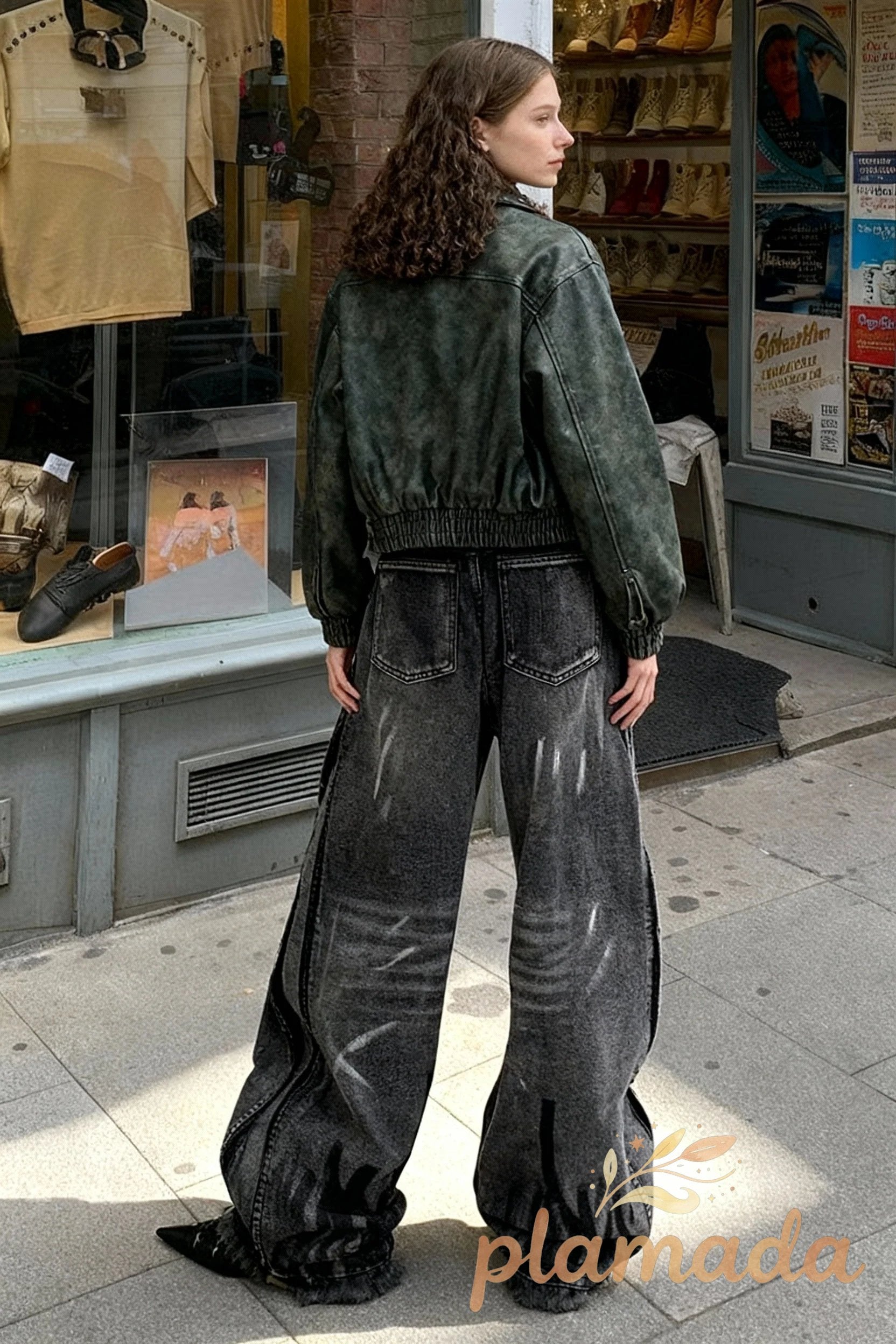 High Waist Loose Fit Graffiti Jeans